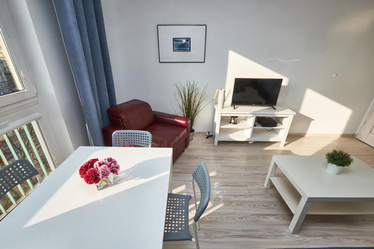 Noctis Apartment Senatorska Varşovia Exterior foto