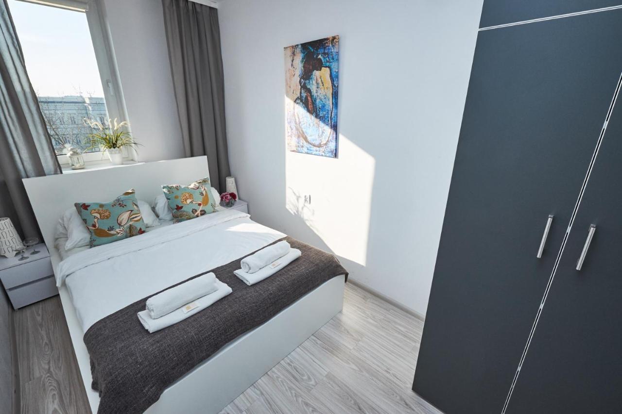 Noctis Apartment Senatorska Varşovia Exterior foto