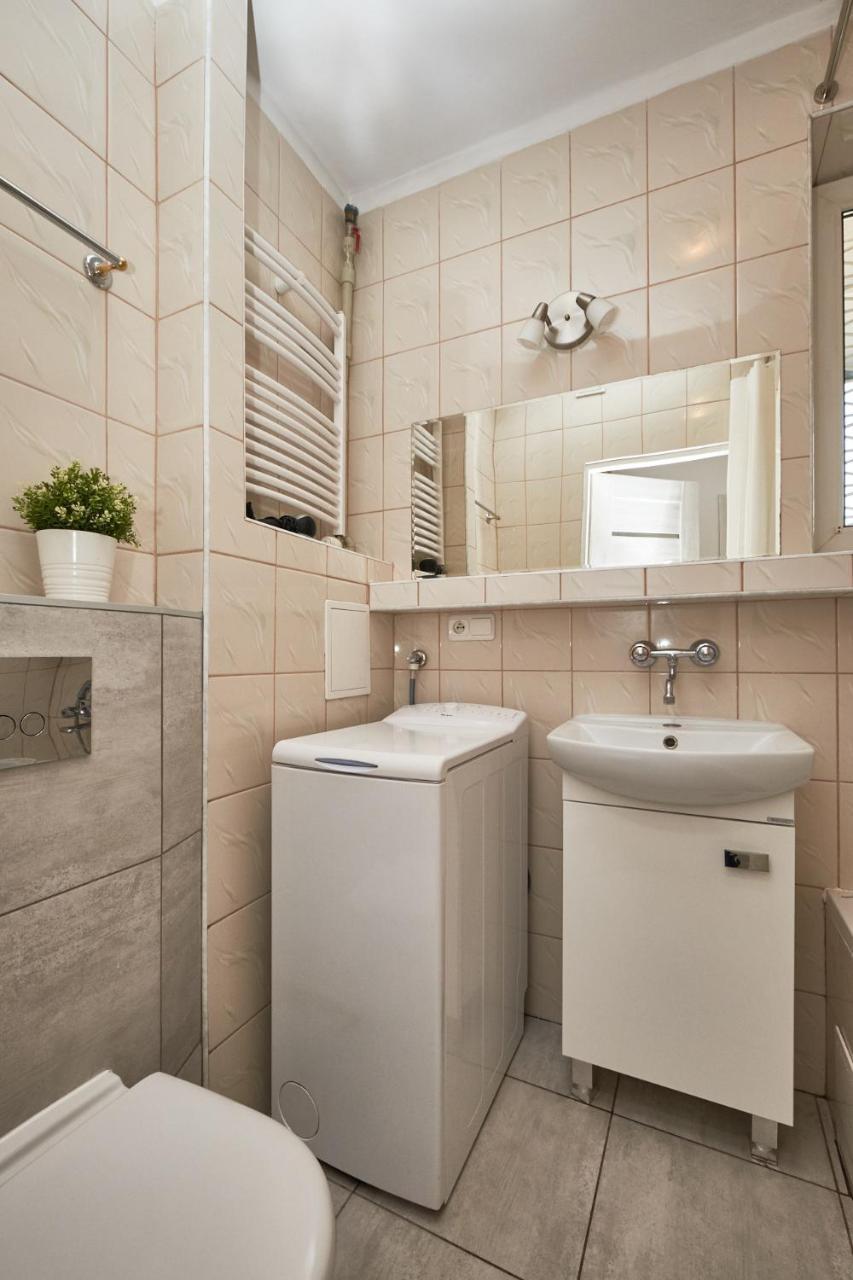 Noctis Apartment Senatorska Varşovia Exterior foto